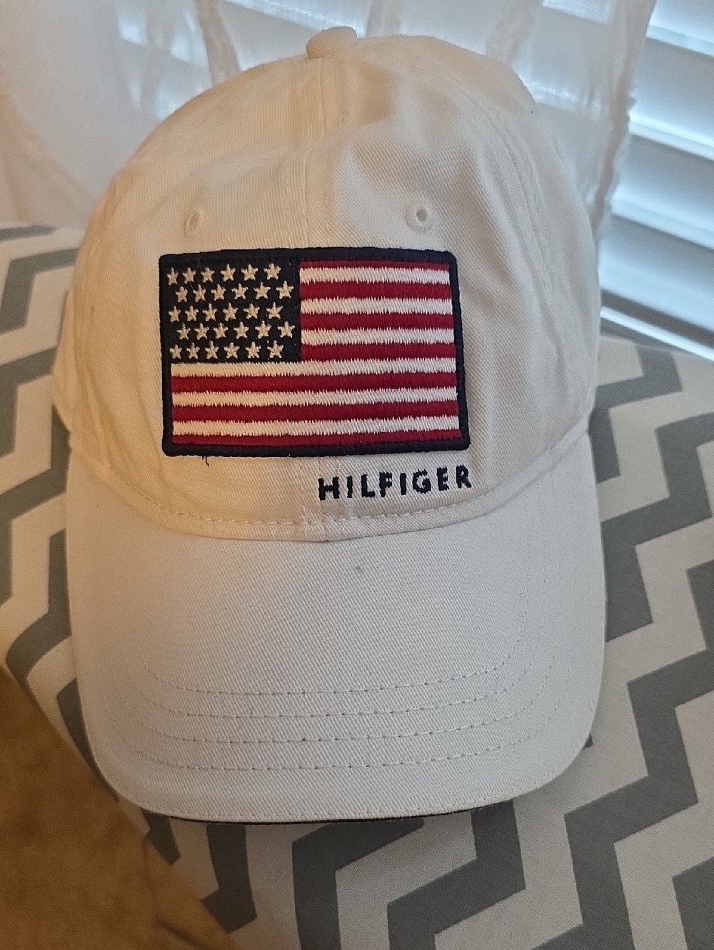 Tommy Hilfiger Cream Cotton Cap with Flag Logo